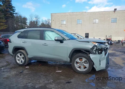 2020 Toyota Rav4 Hybrid Xle z USA, uszkodzony, nr VIN 2T3RWRFV7LW068213